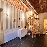 La Grange Aux Hirondelles - Romantique 4* Woignarue