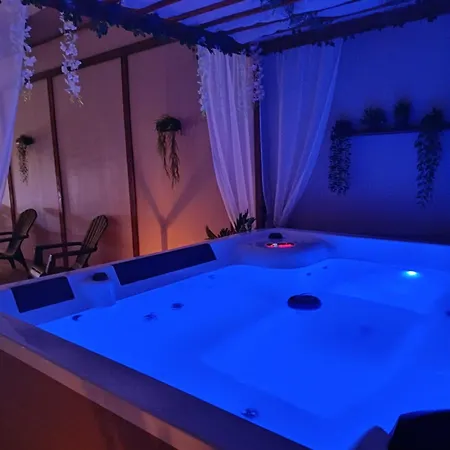 La Grange Aux Hirondelles - Romantique 4* Woignarue